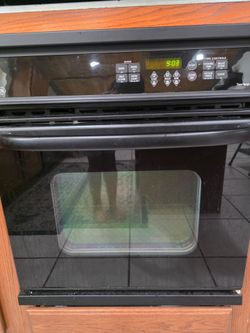 Kitchen oven