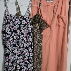 Women's Small Jumper Pajamas Nightgown Pool Wear