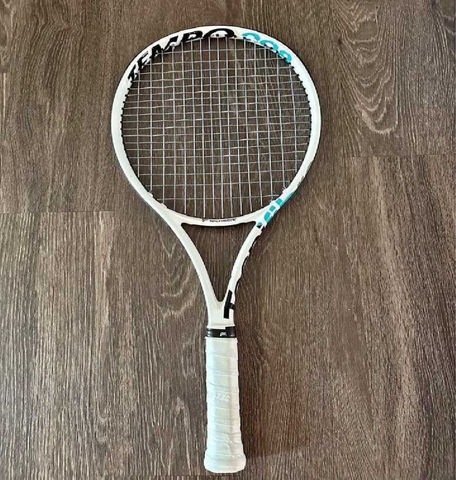 Perform Like a Pro with High-Performance Tennis Rackets! follow shoulder