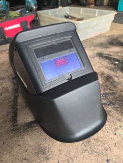 Chicago electric welding helmet auto dark