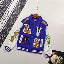 Men’s Baseball jacket for fall and winter, runway style with embroidered leather sleeves M