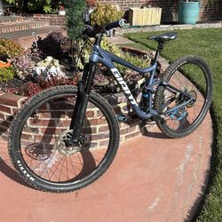 Giant Stance bike
