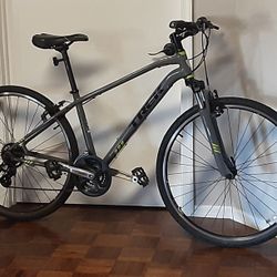 Dual Sport By Trek .... Mint New Condition 