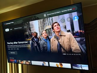 Samsung 65” Crystal UHD 4K Smart TV – Model UN65AU8000FXZA