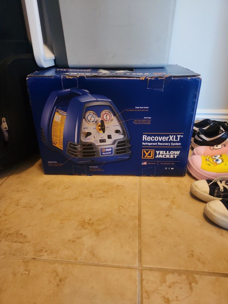 Vacuum Pump Yellow Jacket