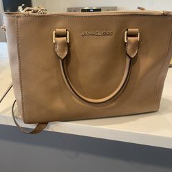 Michael Kors Crossbody 