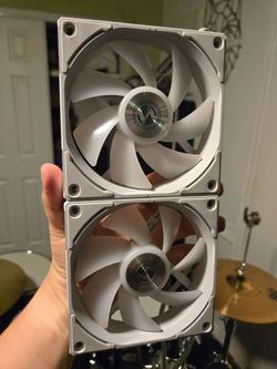 2 120mm computer case fans