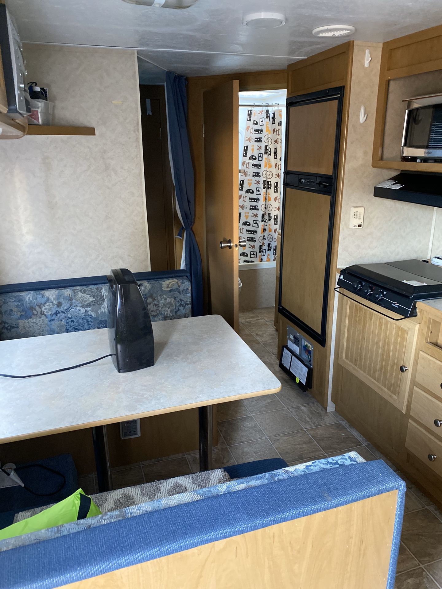 2005 Dutchman Travel Trailer with Bunks for Sale in Edgewood, WA OfferUp