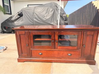 Tv console