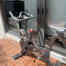 Like New Peloton $800/obo