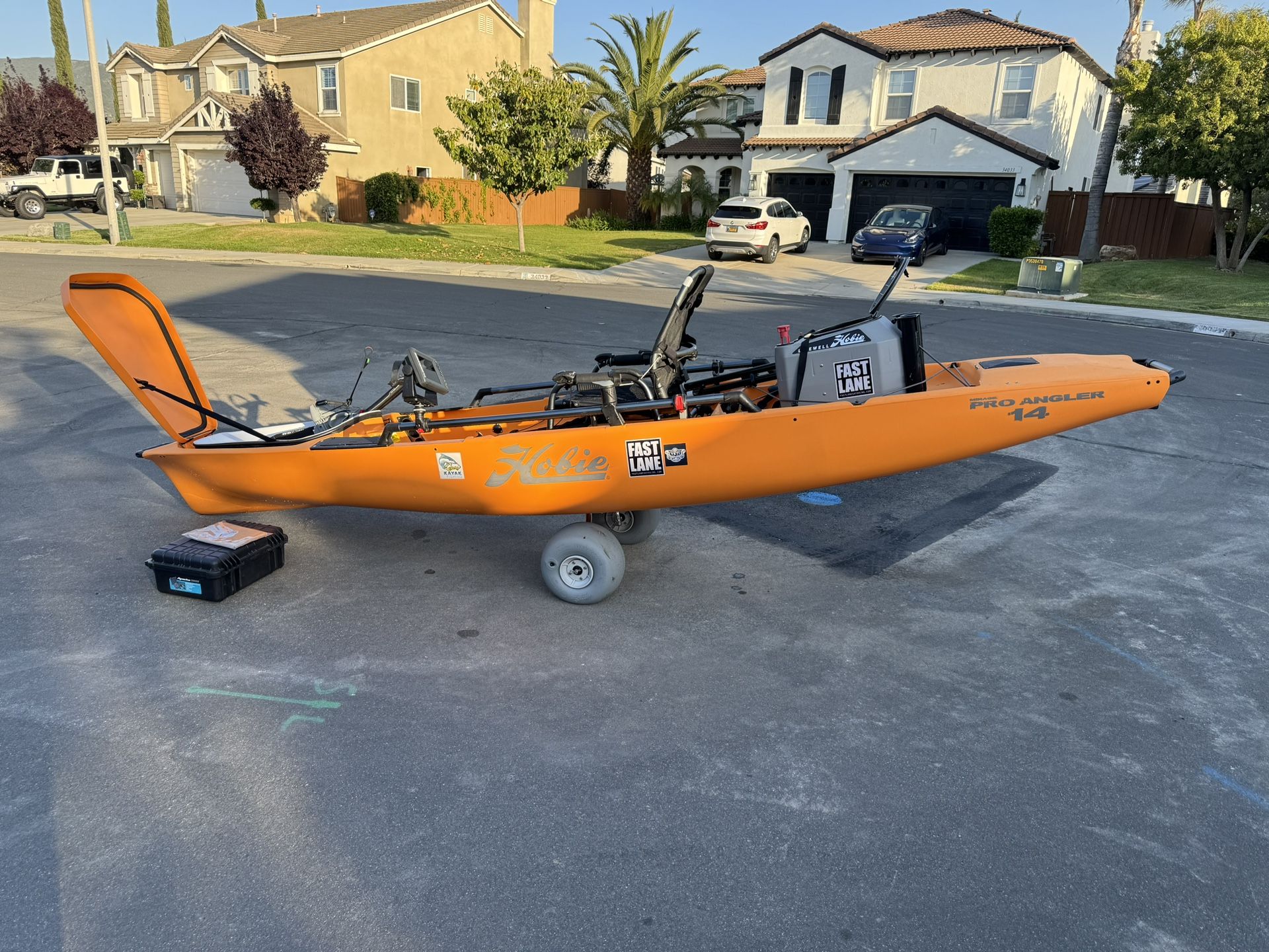 2019 Hobie 14’ Pro angler kayak