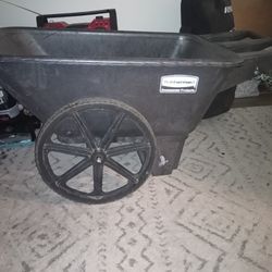 Commercial Wheelbarrow 