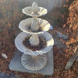 Fountain ' Birds Bath And Plants