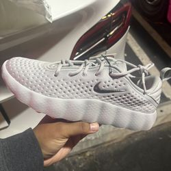 Nike Mind 002 Size 10.5 Light Smoke Grey 