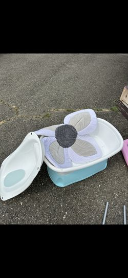 Baby Bath Tub Set And Blooming Bath Mat 