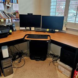 62 " MAPLE DESK