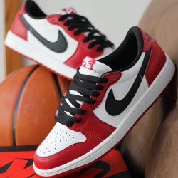 Nike Air Jordan 1 Retro Low OG Chicago 