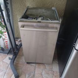 Bosh 18in Dishwasher 