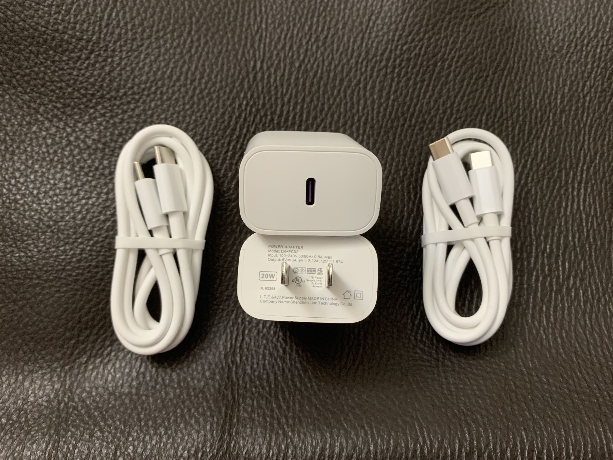 Brand New USB C To USB C Fast Charger With 3 Ft Cable For iPhone 15 x 2