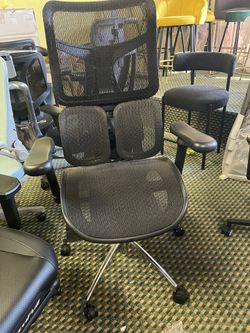Sihoo S100 Dynamic Ergonomic Office Chair with Lumbar Support The Sihoo Doro S100 Ergonomic Office Chair revolutionizes workspace comfort with