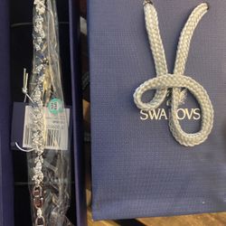 Totally New Swarovski Limited Blue Leaf Bracelet For Gift 125th Anniversary Limited