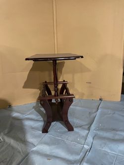 Dark Wood Pedestal Side Table