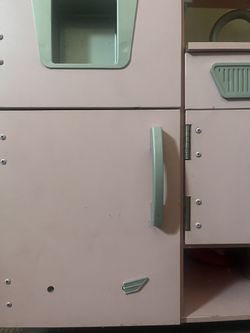 Play Kitchen