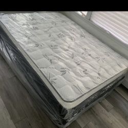Queen Size Euro Pillow Top Mattress