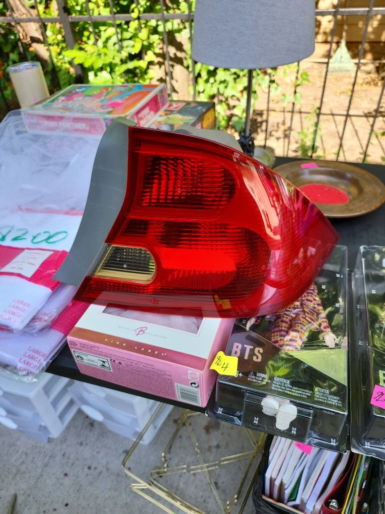 2003 Honda Civic Coup 2 Doors  Tail Light