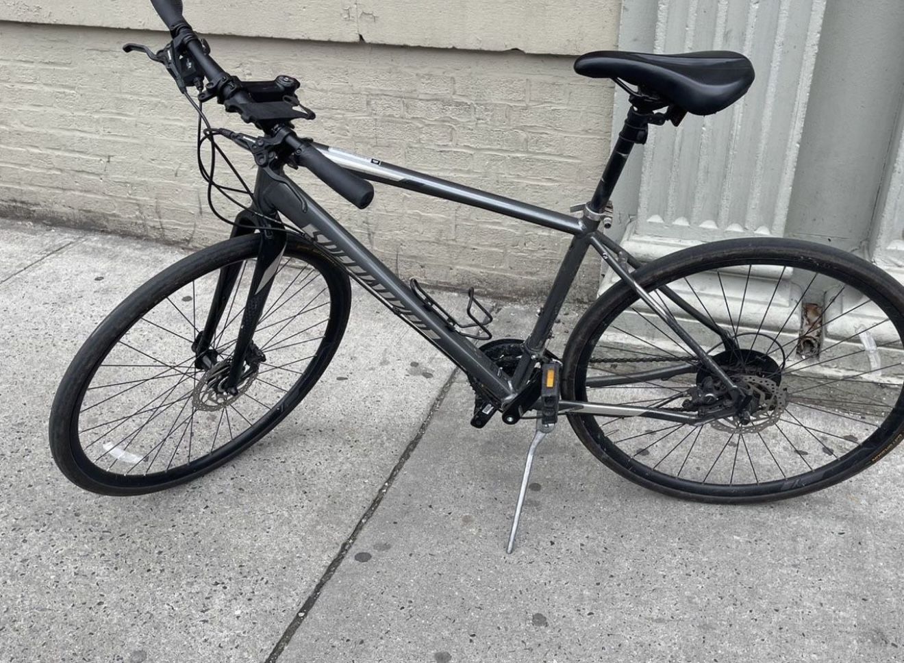 Specialized Sirrus Sport Bicycle