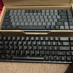 2 KEYBOARDS 