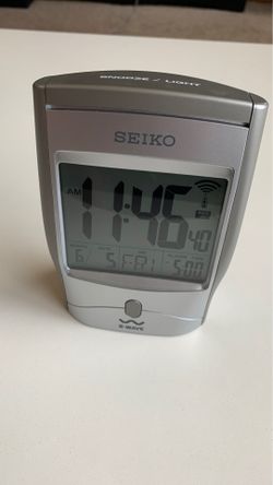 Seiko r-wave atomic table clock