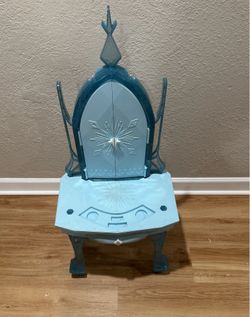 Frozen singing mirror