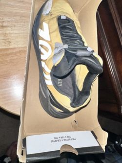 Yeezy 700, Yellow black, 9M