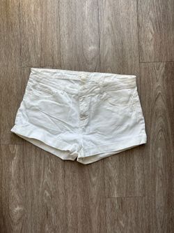 H&M Women's low rise white demin shorts
