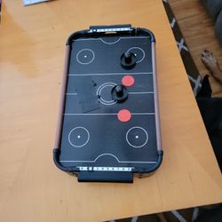 Table Hockey 
