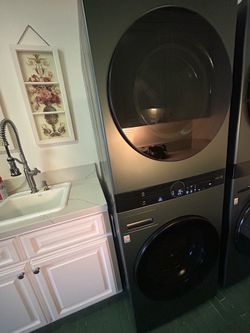 LG Wash Tower Washer and Dryer Unit Green