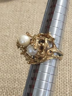 Unique 18k HGE and real cultured pearl ring size 6