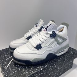 Midnight Navy Jordan 4 