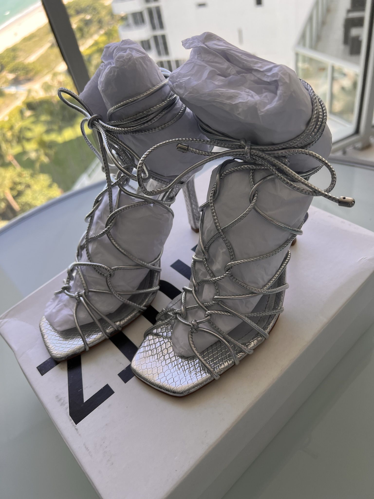 NEW IN BOX, SCHUTZ Silver Lace up Heyde Nappa Leather Heeled