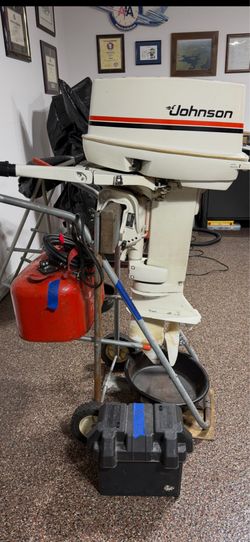 1983 Johnson 25Hp  Short shaft E start  - Serviced