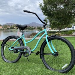 New Beautiful  🌸 Petite Beach Cruiser Petite Ladies Women’s College Girls Bike Bicycle