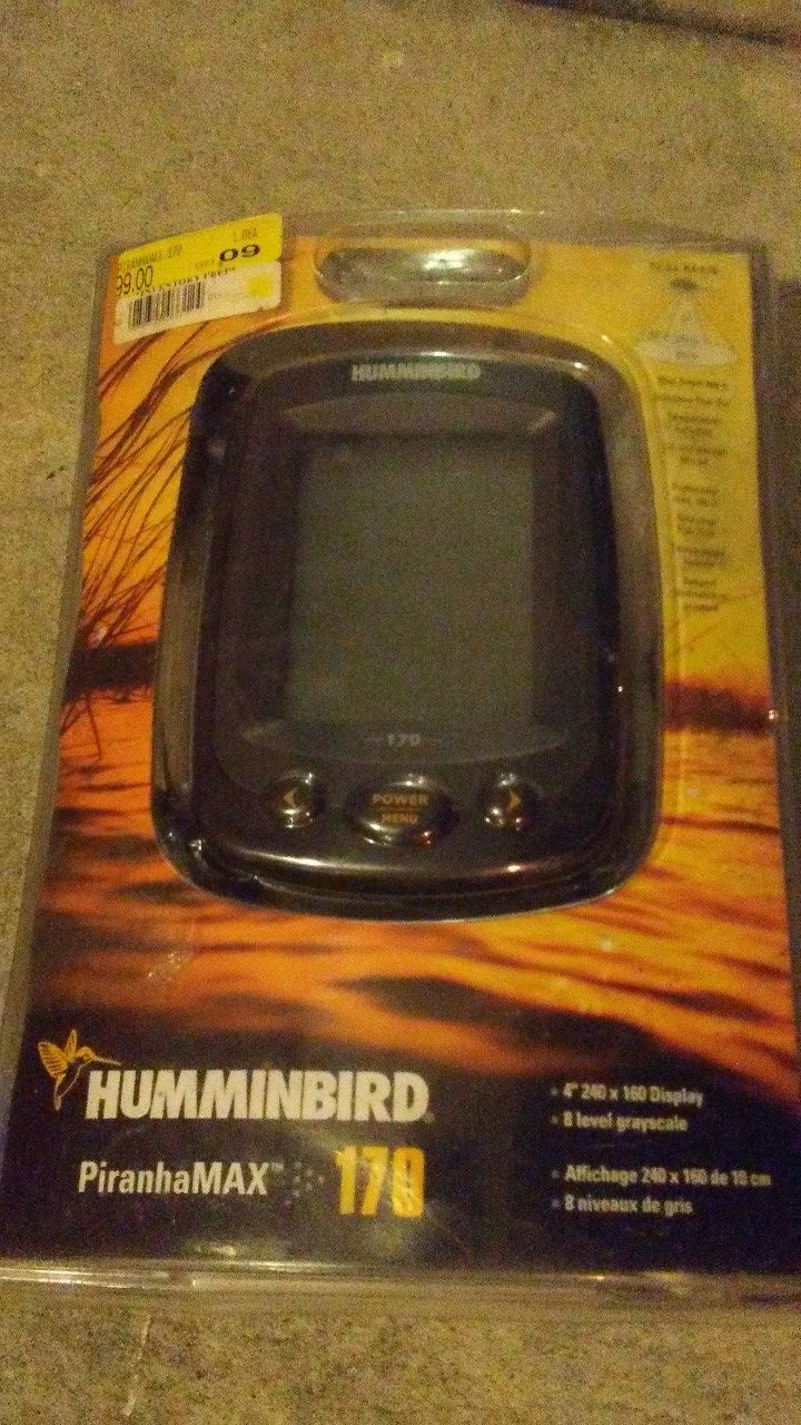 FISH FINDER HUMMINGBIRD 170 PIRAHNAMAX fish depth finder. for Sale in