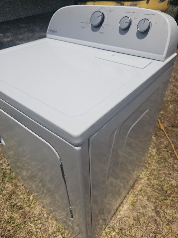 WHIRLPOOL ELECTRIC DRYER - FREE DELIVERY AND INSTALLATION 