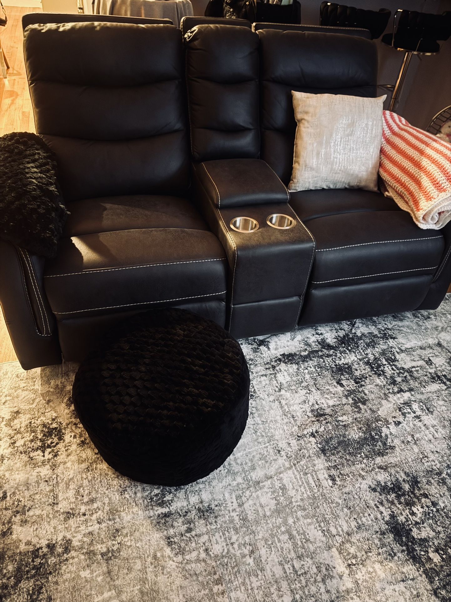 Sofa & Love Seat. Make Me An Offer!!!