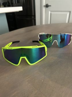 Two Racer Razor Shield Sunglasses With Case 