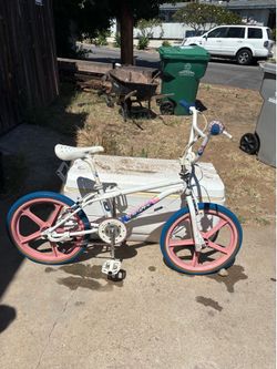 87’ BMX Bike Performance