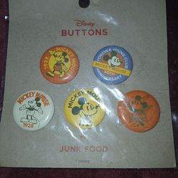 Disney BUTTONS 90th Anniversary  2018