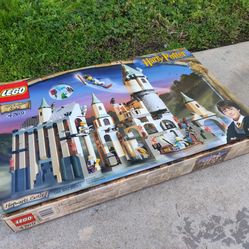 LEGO Harry Potter: Hogwarts Castle (4709) 100% Complete with Manuals and Box