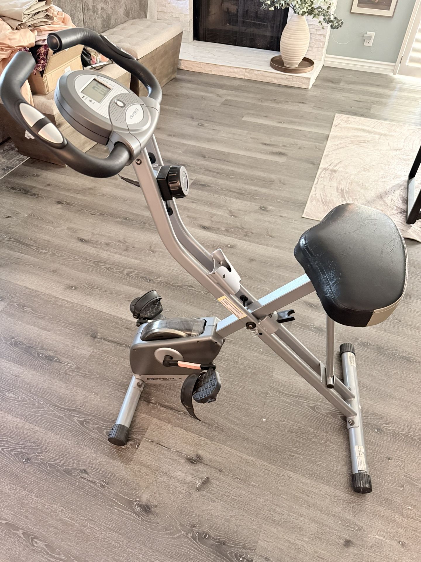 Stationary exercise bike